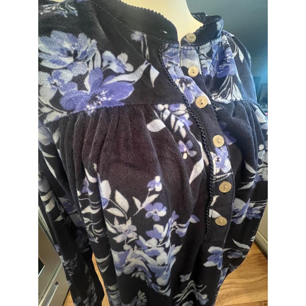ARIA WARM FUZZY BLUE ROSE FLORAL 3/4 BUTTON NECK NIGHTGOWN WOMENS MEDIUM - Picture 4 of 10